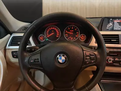 BMW 320 2015 - 11950 EUR, 366055 km - 366055km - foto 8 de 20