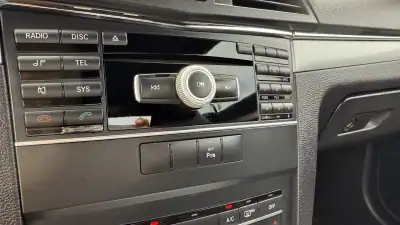 Mercedes-Benz E 250 2010 - 18500 EUR, 0 km - AUTO.MOTO.pt - foto 28 de 56