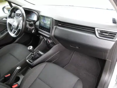Renault Clio 2022 - 13490 EUR, 149000 km - AUTO.MOTO.pt - 149000km - foto 26 de 42