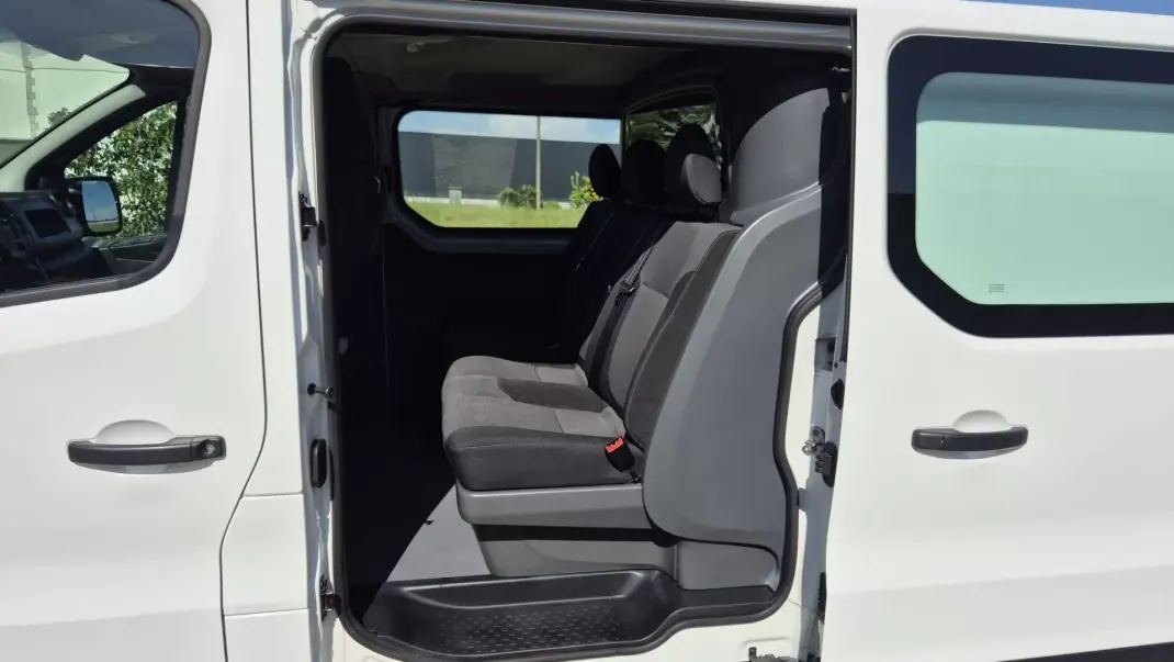Renault Trafic 2.0 DCI L2 H1 2019 - 24900 EUR, 125914 km - AUTO.MOTO.pt - 125914km - foto 13 de 20