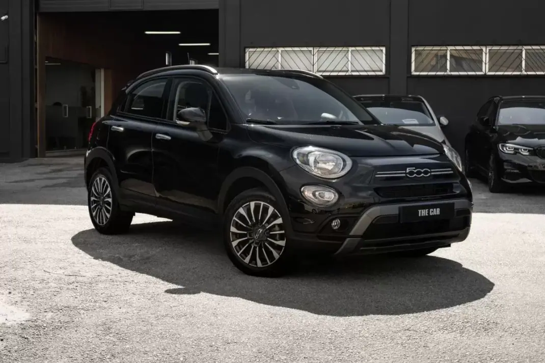 Fiat 500X 2023 - 17600 EUR, 8000 km - AUTO.MOTO.pt - 8000km - foto 1 de 24