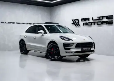 Porsche Macan 2016 - 47950 EUR, 132000 km - 132000km - foto 1 de 53