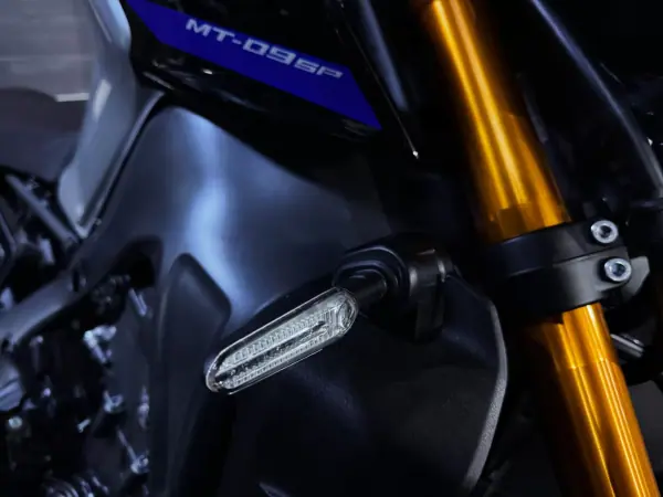 Yamaha MT 09 2023 - 11490 EUR, 5529 km - AUTO.MOTO.pt - 5529km - foto 4 de 16