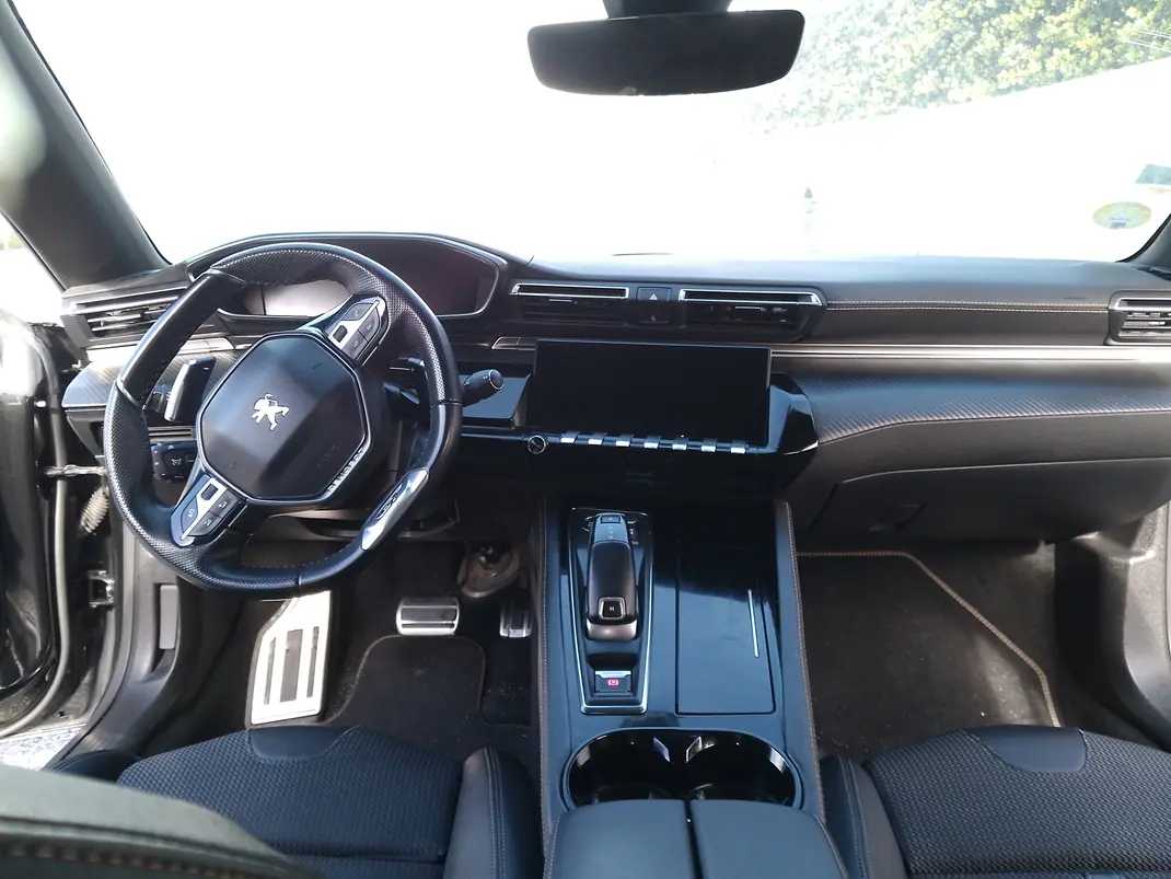 Peugeot 508 SW 2022 - 25000 EUR, 128000 km - AUTO.MOTO.pt - 128000km - foto 5 de 8