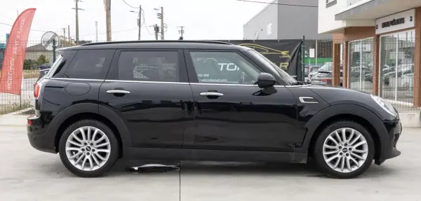 MINI Clubman 2016 - 15490 EUR, 129000 km - AUTO.MOTO.pt - 129000km - foto 13 de 28