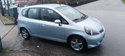 Honda Jazz 2007 - 5500 EUR, 125000 km - AUTO.MOTO.pt - 125000km - foto 7 de 16