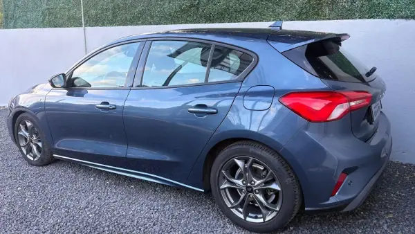 Ford Focus 2021 - 15400 EUR, 109000 km - AUTO.MOTO.pt - 109000km - foto 4 de 12