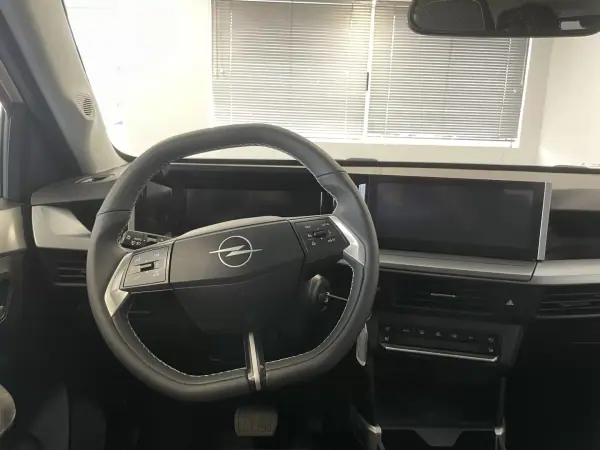 Opel Frontera 2025 - 25990 EUR, 10505 km - AUTO.MOTO.pt - 10505km - foto 6 de 17