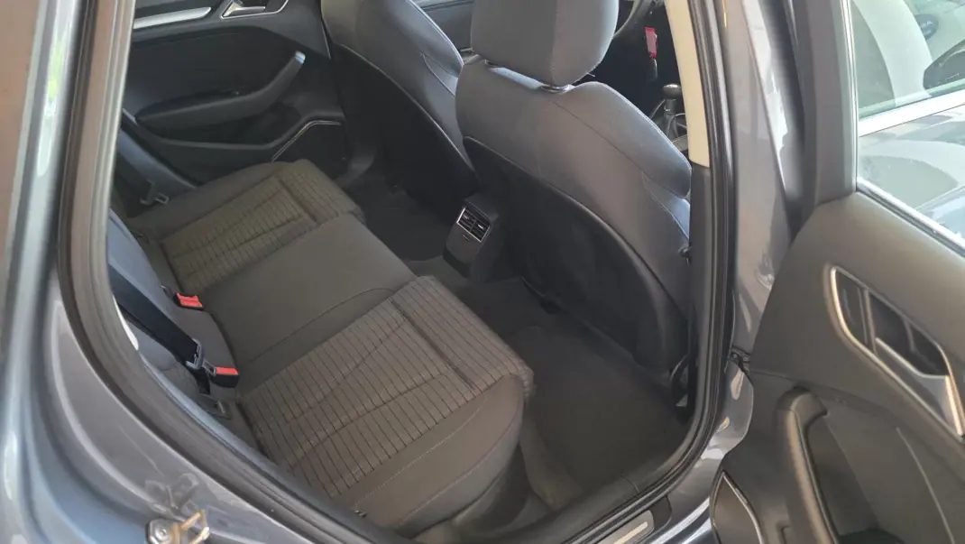 Audi A3 Sportback 2013 - 9900 EUR, 274066 km - AUTO.MOTO.pt - 274066km - foto 47 de 58