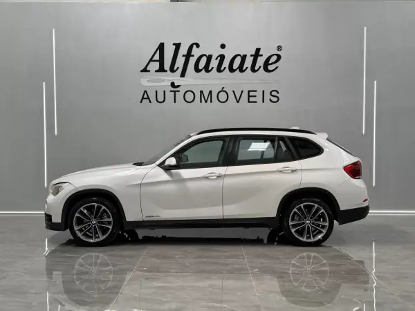 BMW X1 2015 - 16490 EUR, 255000 km - AUTO.MOTO.pt - 255000km - foto 2 de 31