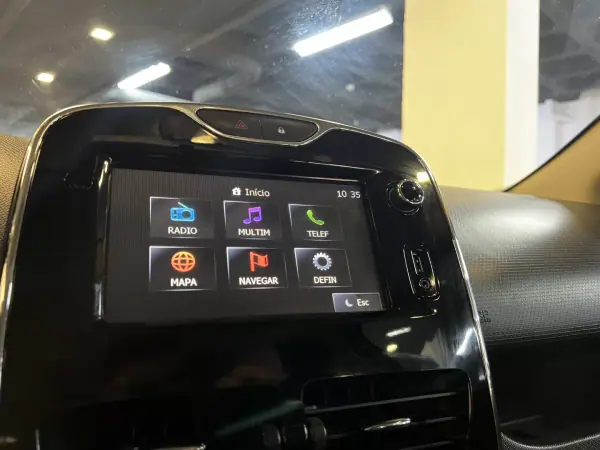 Renault Clio 2013 - 7990 EUR, 160000 km - 160000km - foto 30 de 38