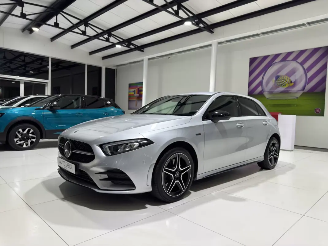 Mercedes-Benz A 250e 2021 - 29950 EUR, 65990 km - AUTO.MOTO.pt - 65990km - foto 1 de 11