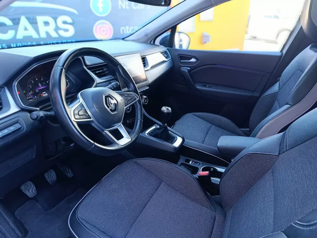 Renault Captur 2023 - 17900 EUR, 107810 km - 107810km - foto 17 de 21