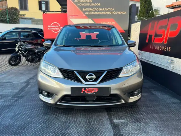 Nissan Pulsar 2015 — photo 2 of 9