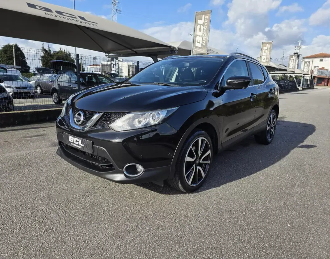 Nissan Qashqai 2015 - 13990 EUR, 146000 km - AUTO.MOTO.pt - 146000km - foto 4 de 40