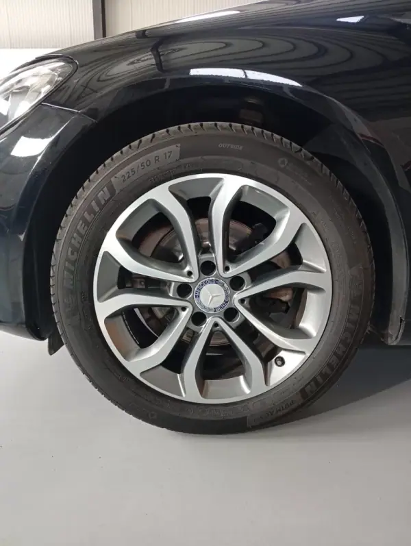 Mercedes-Benz C 180 2016 - 18950 EUR, 177676 km - AUTO.MOTO.pt - 177676km - foto 18 de 19