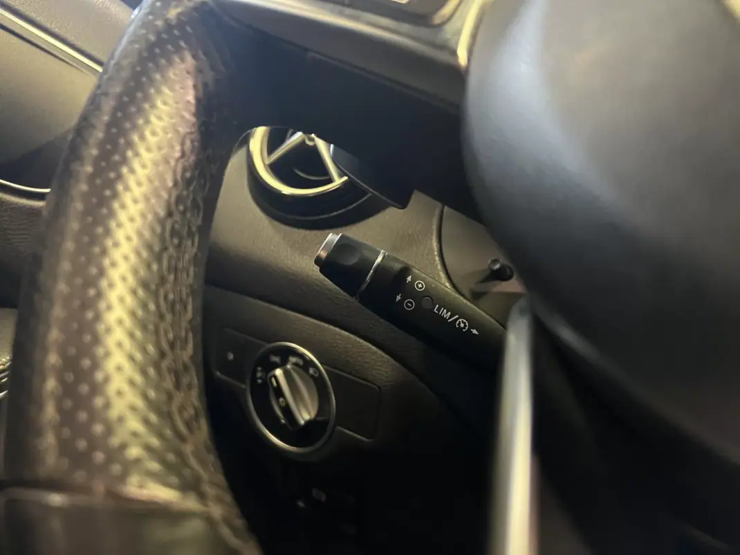 Mercedes-Benz A 180 2017 - 18990 EUR, 140000 km - 140000km - foto 34 de 40