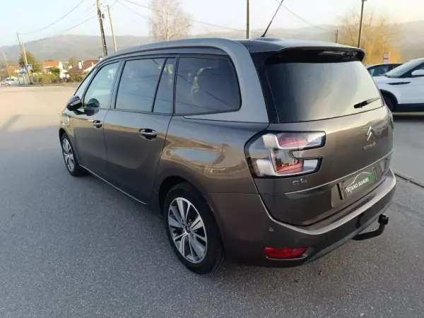 Citroën C4 Picasso 2016 - 13500 EUR, 148000 km - AUTO.MOTO.pt - 148000km - foto 3 de 28