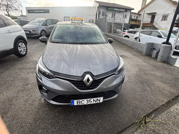 Renault Clio 2023 - 16950 EUR, 44091 km - AUTO.MOTO.pt - 44091km - foto 2 de 10