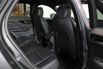 Jaguar F-Pace 2018 - 33900 EUR, 70000 km - AUTO.MOTO.pt - 70000km - foto 37 de 39