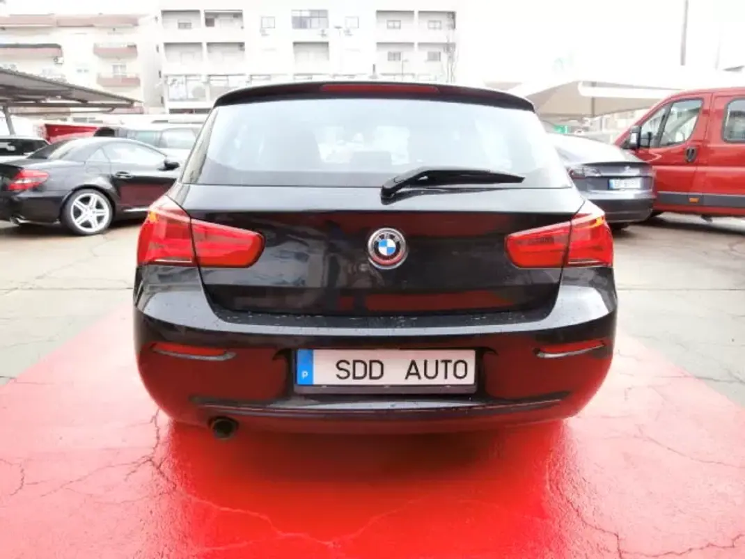 BMW 116 2017 - 18500 EUR, 127839 km - AUTO.MOTO.pt - 127839km - foto 8 de 32