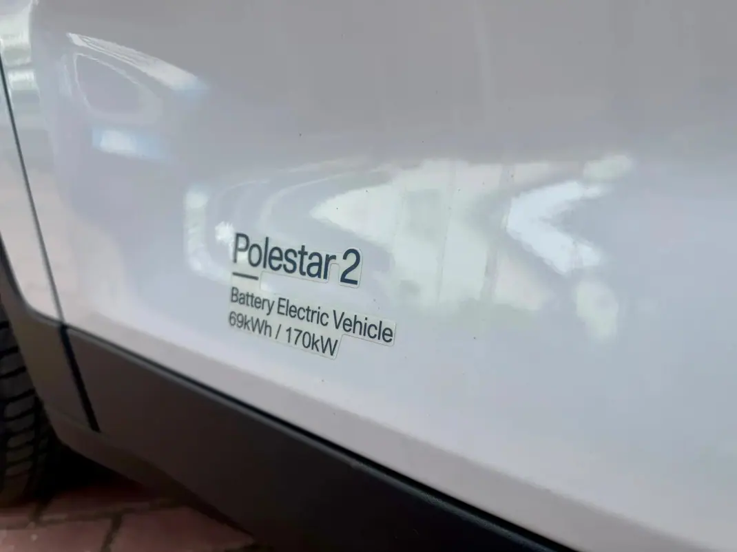 Polestar 2 2022 - 29900 EUR, 40180 km - AUTO.MOTO.pt - 40180km - foto 10 de 16