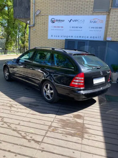 Mercedes-Benz C 180 2003 - 6000 EUR, 321000 km - AUTO.MOTO.pt - 321000km - foto 5 de 17