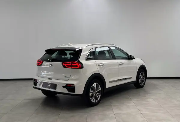 Kia e-Niro 2021 - 21900 EUR, 58000 km - AUTO.MOTO.pt - 58000km - foto 7 de 21