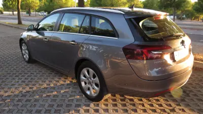 Opel Insignia Sports Tourer 2016 - 12400 EUR, 172000 km - 172000km - foto 4 de 17