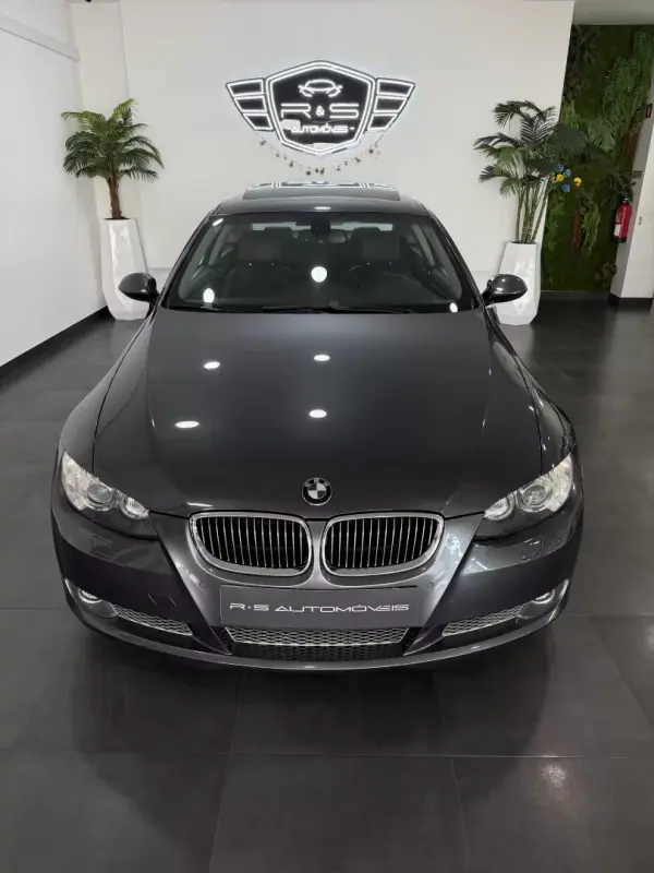 BMW 335 2007 - 22990 EUR, 159000 km - AUTO.MOTO.pt - 159000km - foto 2 de 14
