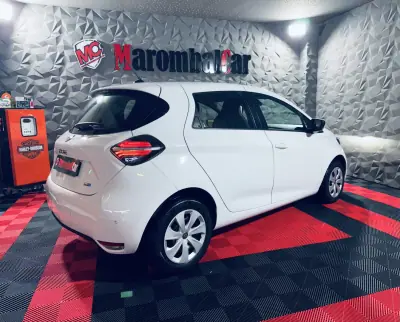 Renault Zoe 2022 - 14500 EUR, 74418 km - AUTO.MOTO.pt - 74418km - foto 13 de 27