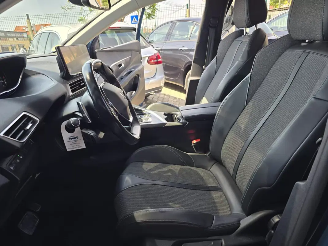 Peugeot 5008 2022 - 23900 EUR, 148000 km - 148000km - foto 17 de 31