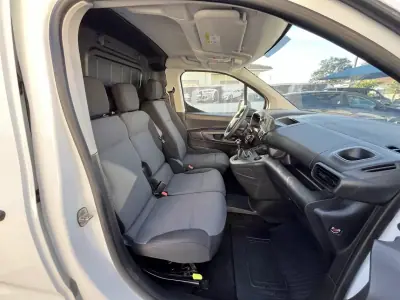 Toyota 2021 - 13950 EUR, 115000 km - AUTO.MOTO.pt - 115000km - foto 20 de 30