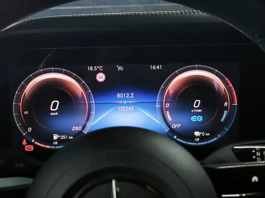 Mercedes-Benz E 300 2022 - 35950 EUR, 122245 km - AUTO.MOTO.pt - 122245km - foto 21 de 43