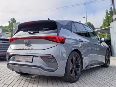 Cupra Born 2022 - 24900 EUR, 33000 km - 33000km - foto 8 de 19