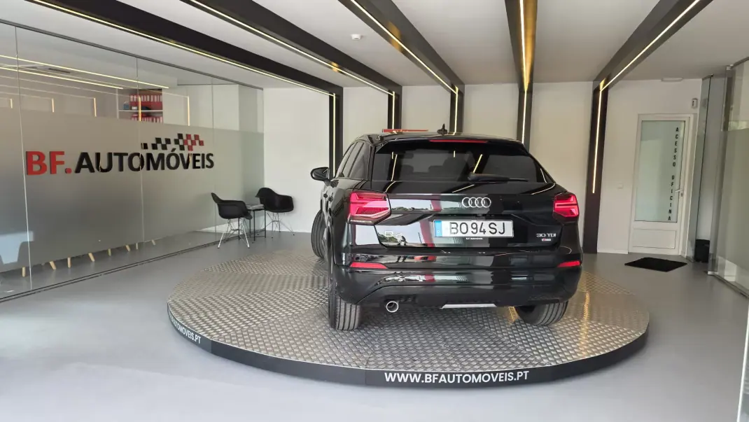 Audi Q2 2018 - 22500 EUR, 149812 km - AUTO.MOTO.pt - 149812km - foto 16 de 69