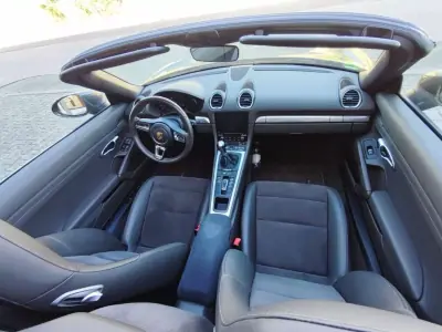 Porsche 718 Boxster 2019 - 64900 EUR, 68000 km - AUTO.MOTO.pt - 68000km - foto 6 de 36