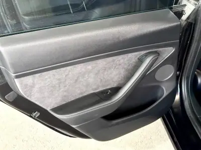 Tesla Model 3 2022 - 35900 EUR, 65444 km - AUTO.MOTO.pt - 65444km - foto 14 de 29