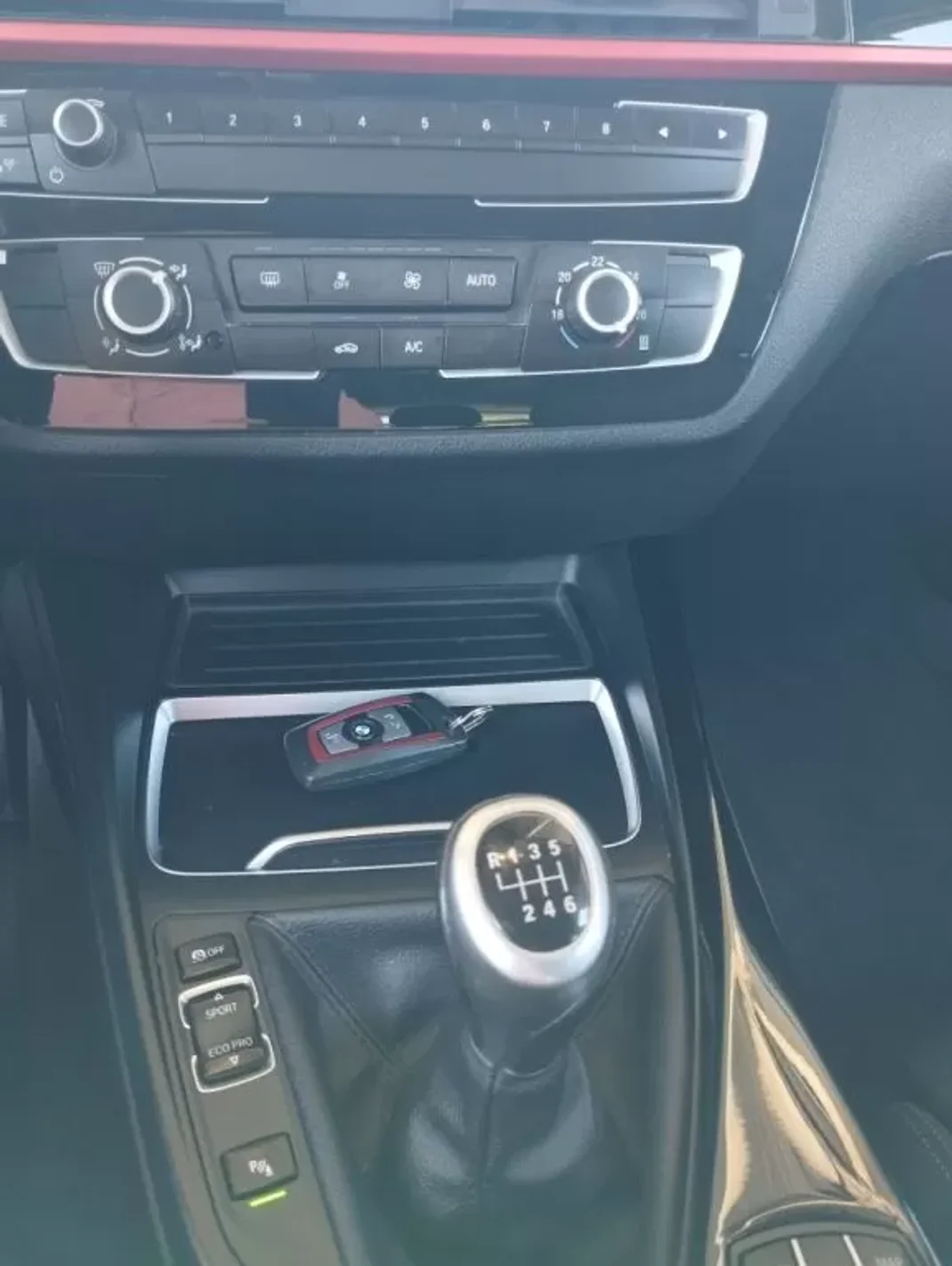 BMW 116 2018 - 16990 EUR, 136000 km - AUTO.MOTO.pt - 136000km - foto 18 de 19