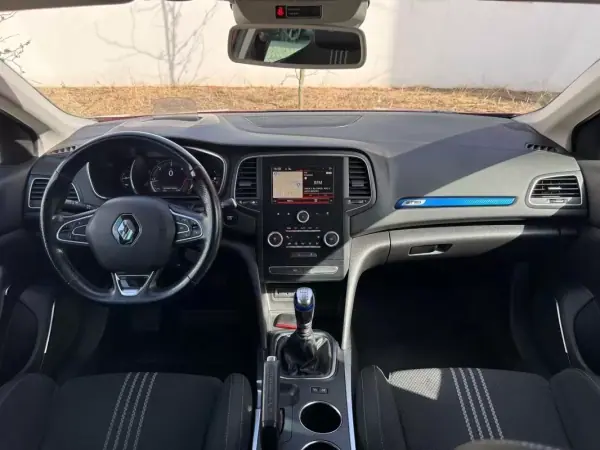 Renault Mégane Sport Tourer 2016 - 13750 EUR, 130000 km - 130000km - foto 16 de 27