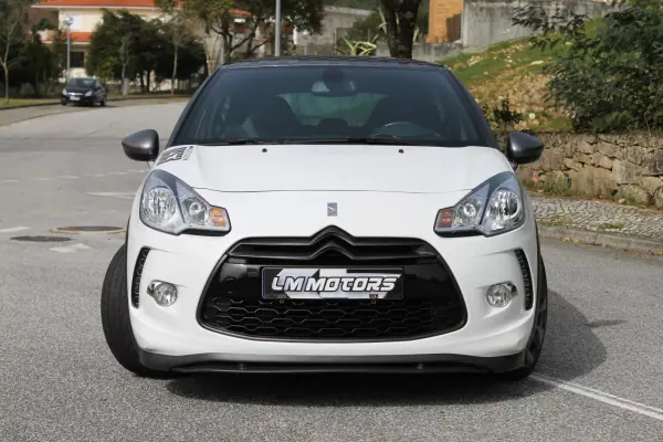 Citroën DS3 2012 - 16900 EUR, 52000 km - AUTO.MOTO.pt - 52000km - foto 3 de 33