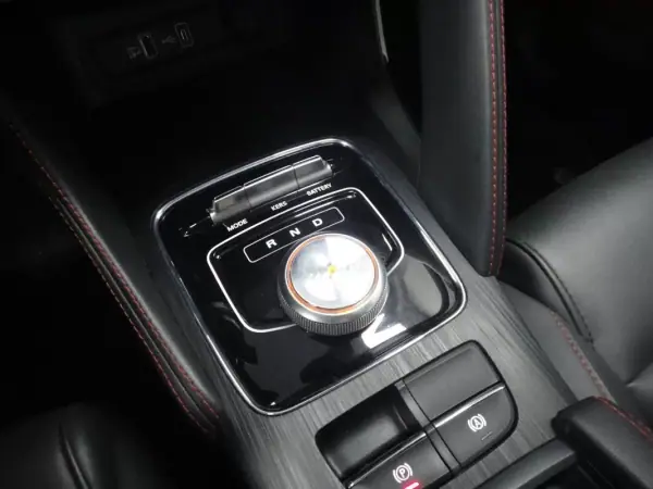 MG ZS 2022 - 20900 EUR, 68000 km - AUTO.MOTO.pt - 68000km - foto 27 de 36