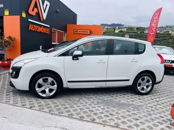 Peugeot 3008 2010 - 9950 EUR, 137547 km - AUTO.MOTO.pt - 137547km - foto 4 de 12