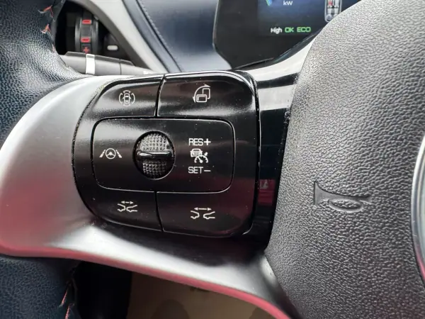 BYD Atto 3 2023 - 26900 EUR, 48000 km - AUTO.MOTO.pt - 48000km - foto 40 de 51