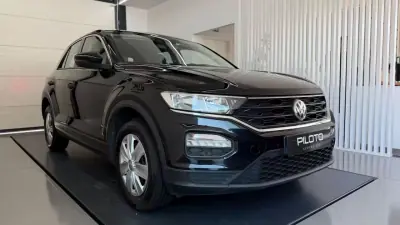 Volkswagen T-Roc 2019 - 14490 EUR, 175696 km - AUTO.MOTO.pt - 175696km - foto 5 de 25