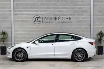 Tesla Model 3 2021 - 25950 EUR, 38290 km - AUTO.MOTO.pt - 38290km - foto 4 de 49