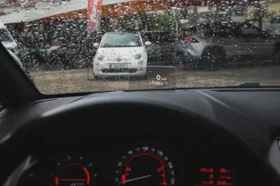 DS DS5 2018 - 16880 EUR, 136800 km - AUTO.MOTO.pt - 136800km - foto 22 de 23