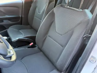 Renault Clio 2018 - 12500 EUR, 167036 km - 167036km - foto 7 de 15