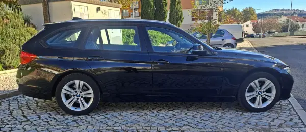 BMW 318 2018 - 17990 EUR, 125000 km - AUTO.MOTO.pt - 125000km - foto 7 de 25