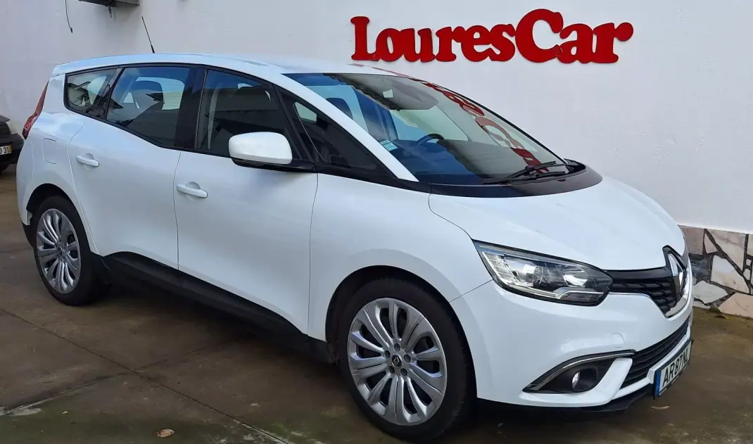 Renault Grand Scénic 2018 - 10995 EUR, 197000 km - AUTO.MOTO.pt - 197000km - foto 1 de 11